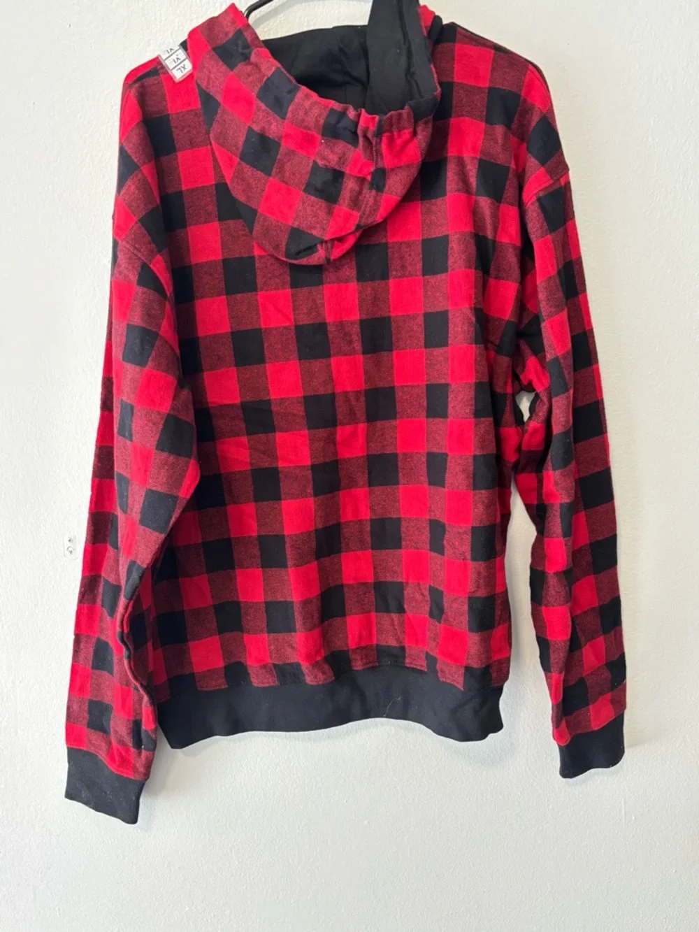 Gatlinburg Tennessee Red & Black Plaid Hoodie Sweater - Picture 10 of 13